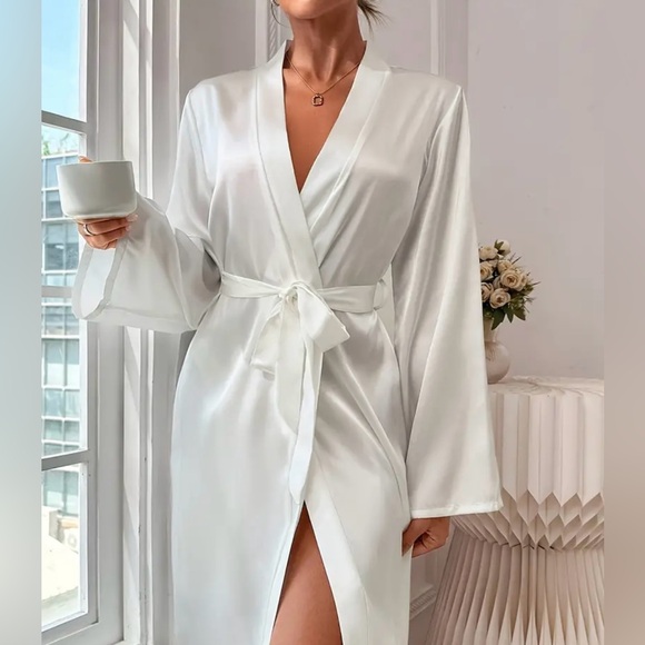 Bride robe - Picture 6 of 6